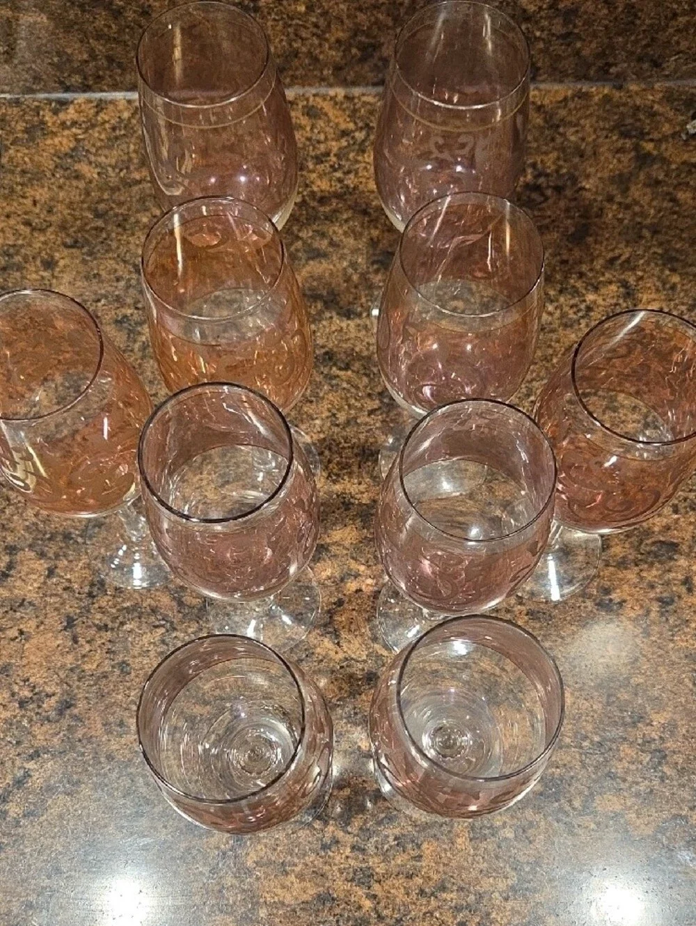 Elegant Rose Gold-Trim Wine Glasses - Set of 10